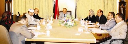 جانب من اجتماع اللجنة العليا للانتخابات أمس